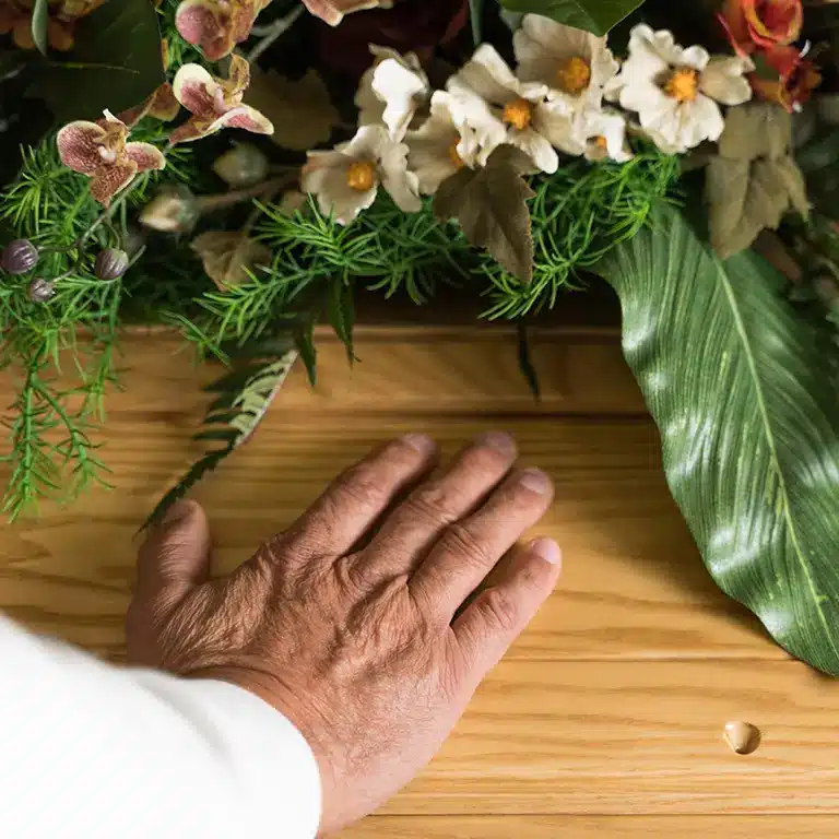 operazioni di inumazione e tumulazione a concordia sulla secchia